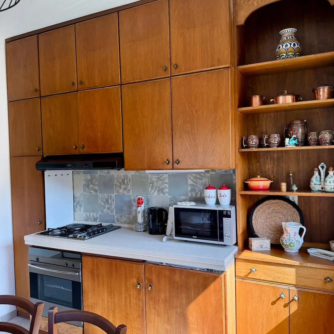 Ersilia Ed Ennio Apartment بيلاجيو إيطاليا
